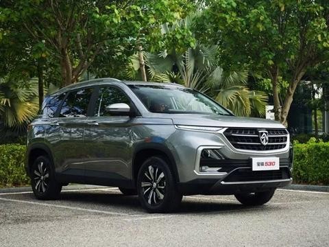 宝骏再新神车，5座超大空间，销量前十妥妥的事!！