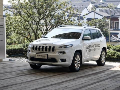 卖汽车也打八五折, 这次可是Jeep自由光!