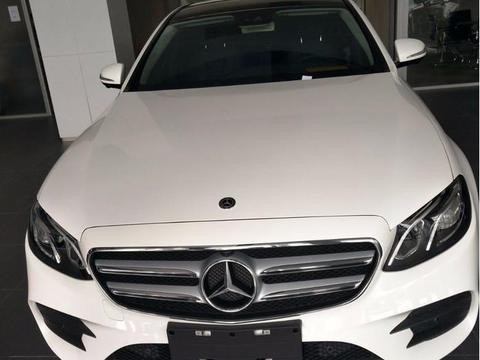 花50万买辆奔驰E300 L, 想起销售的午餐, 车主却不经捧腹！