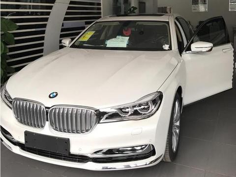 花95万买辆宝马740Li, 老婆体验智能钥匙, 结果却是很尴尬