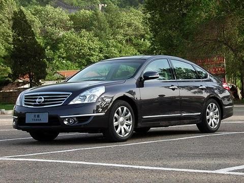 日产又要超丰田本田，新天籁终于让老车主后悔，内外瞬间值百万！