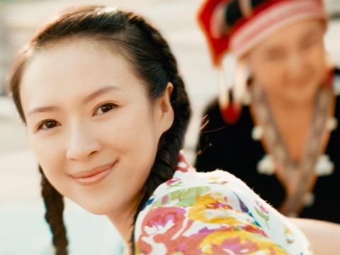 章子怡做母亲后变化大,之前敢做最恐怖的过山车,如今害怕死亡