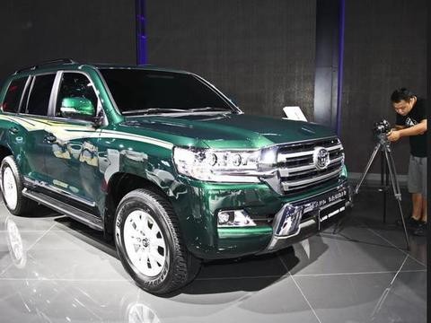 新款兰德酷路泽上市，本土售价30万，看了国内售价不停产才怪