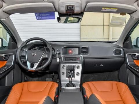 沃尔沃大放血！专业人士称：沃尔沃这几年一直在吃老本！