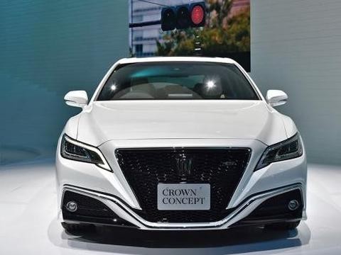 一汽丰田新款皇冠即将上市！外观配置升级，预售25万左右