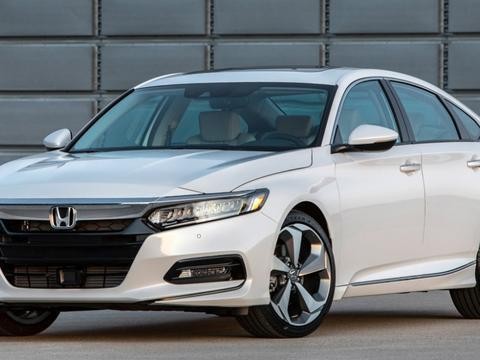 2018年即将上市的4款全新轿车，有颜值有性能，最后一款已经火了