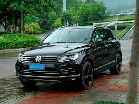 懂行的都知道这车不输保时捷 但是便宜了好几十万