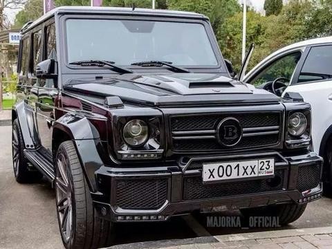 街尾巷子里不起眼的修车店, 几万块的破铜烂铁都能改成百万奔驰