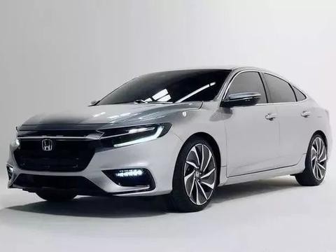 十代雅阁没它亮眼！1.5T+双电机油耗2.8L只要20万！！