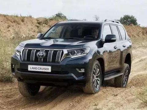 新款的一汽普拉多2700和中东版霸道2700又是一场没有硝烟的战争