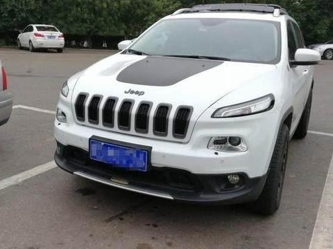 家人坚决让我买BJ40, 见我提了这车后, 才明白什么叫做“猛禽”