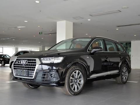 奥迪最失意的车型，当年碾压宝马奔驰，如今官降40万，却卖不动了