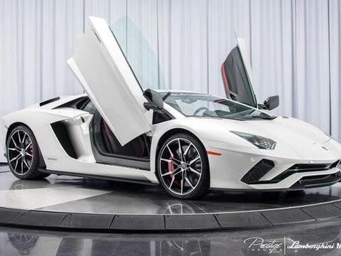 兰博基尼Aventador S，外观小改，性能提升却是十分明显