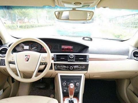 刚结婚花3万8买这车送老婆上下班，媳妇说：男人应该对女人好！