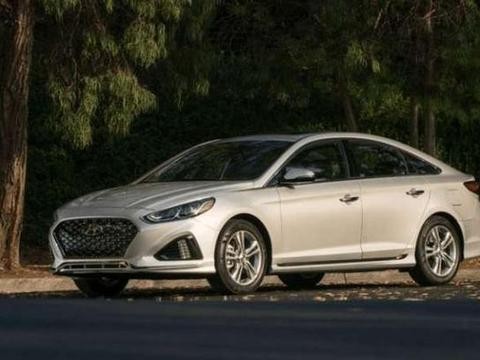 最低调B级车！2.8米轴距、2.0T+6AT