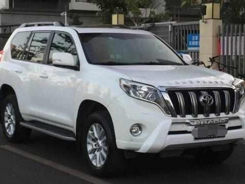 17款普拉多 只卖5万块钱，中东版2700，这车你敢买吗？！