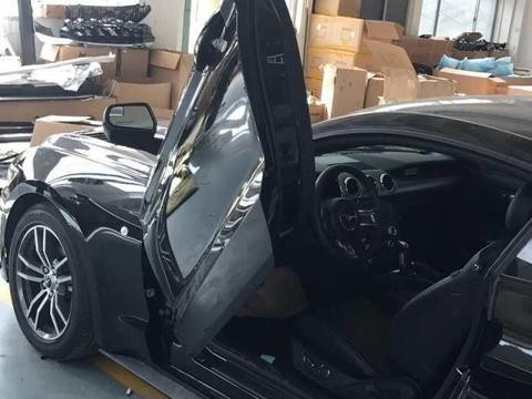 天津港水到底有多深? 新提丰田普拉多还没回家就拆了重装！