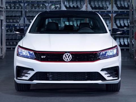 搭载3.6L自吸VR6发动机！大众美版Passat GT发布！