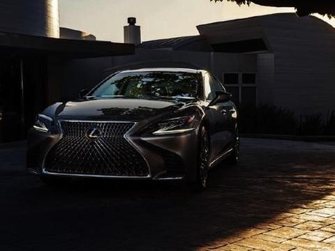 外观夸张，内饰奢华，雷克萨斯另类诠释旗舰！