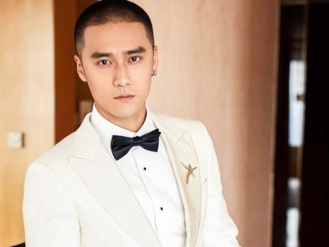 奋斗7年买辆欧陆,开2千公里车身剧烈抖动演员蒋劲夫怒斥宾利维权!