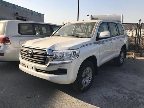 18款丰田酷路泽4000中东版，本家现车手续齐，购车送1.5万三包