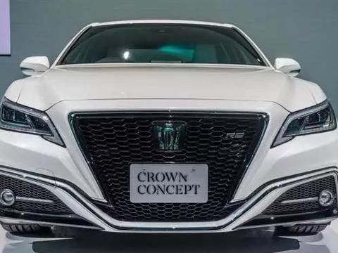 全新丰田皇冠要来了，颜值逆天，全系带T，四出排气，你敢买吗？