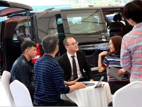 销量猛增，上汽大通G10高端化路线尝到甜头，自主品牌有样学样