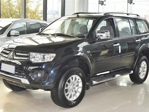 7座大空间不输陆巡，越野轻易干翻汉兰达，15万果断放弃普拉多