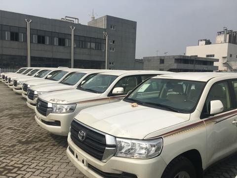 18款丰田酷路泽4000丐版双备胎，配置参数现车最新报价