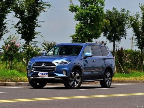黑马级SUV，四驱七座，2.0T，比途昂都大一圈，卖15万有点逆天