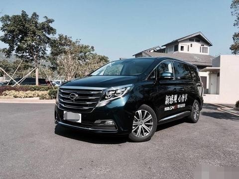 全新黑马级MPV, 公务舱座椅双侧电滑门, 卖17万怼别克GL8！