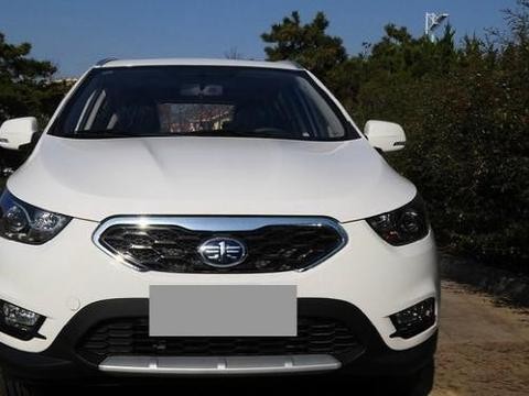 花7万买辆骏派D60，空间大驾驶舒适，朋友都说这车买对了