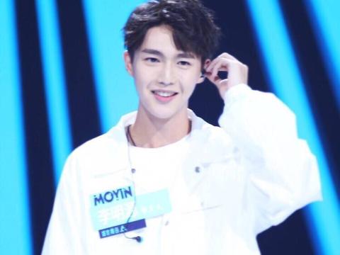 明日之子李明源受邀成都演出 治愈系小哥哥引爆全场