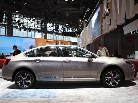 与迈腾、帕萨特、A3、蒙迪欧、天籁同价位，却销量惨淡