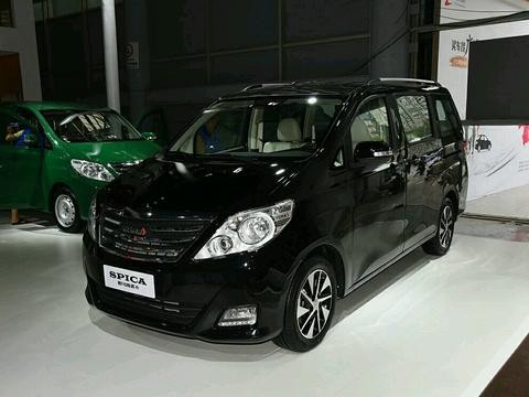 5万也能买埃尔法！宝骏730见了它，也得佩服