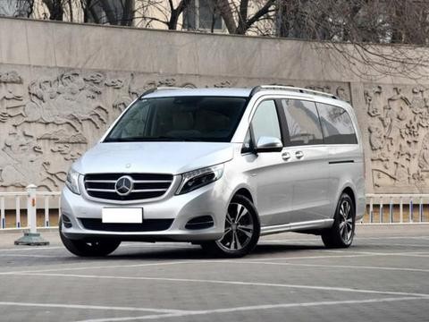 自不量力的奔驰V级，竟敢叫板埃尔法！