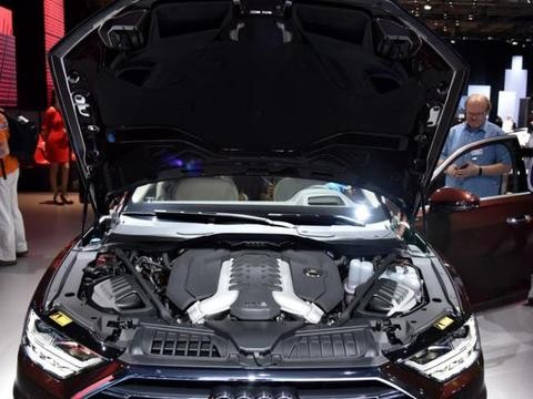 这款SUV15.67万起售，内饰不输奔驰S级，先别骂进来看就懂了