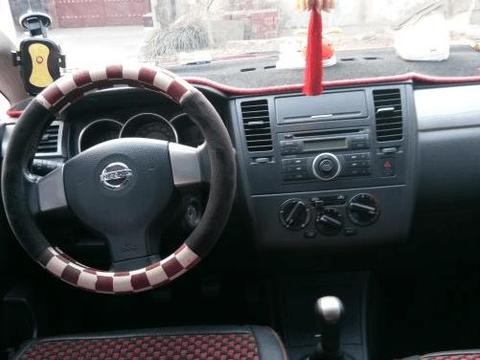 乡下跑了10年油耗3毛的车，过年缺钱3万3出手，车主表示很无奈