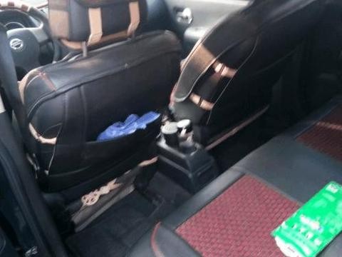 乡下跑了10年油耗3毛的车，过年缺钱3万3出手，车主表示很无奈