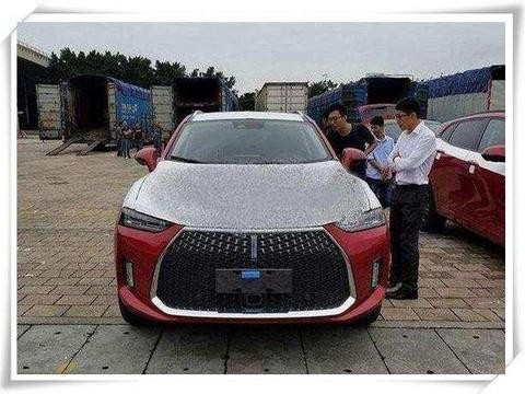 首台长城P8到店实拍，油耗成为最大亮点，一公里只需1毛5!