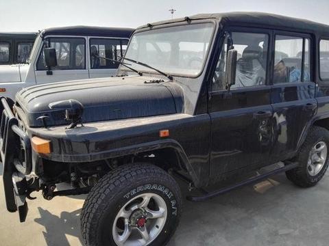 买不起牧马人? 一辆BJ212吧, 能上山能下水的分时四驱越野车