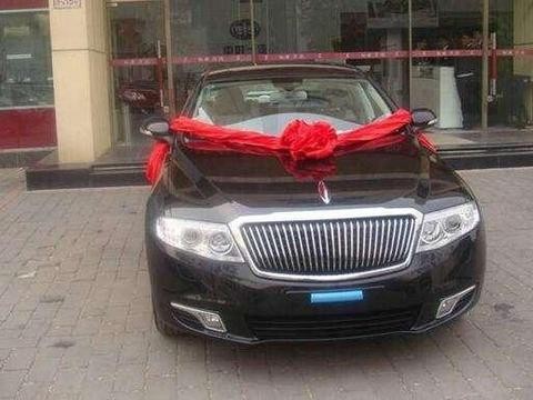 河南小伙28万提红旗H7