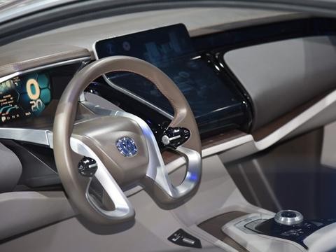 最美国产轿车，月销量超2万辆，标配就有全景天窗，售价8万起！