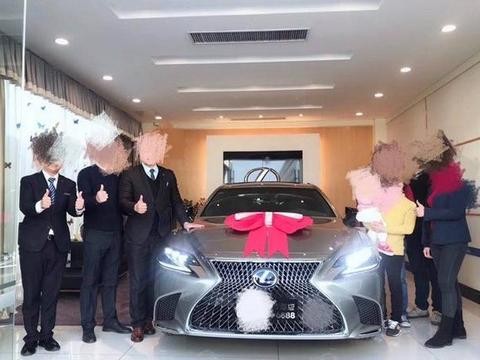 170万提全国首台雷克萨斯LS500H, 奔驰S级在它面前俯首称臣