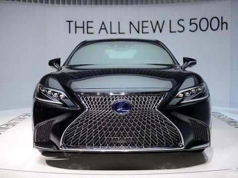 迄今为止亚洲最漂亮的豪华车，88.8万起售，气势碾压BBA！