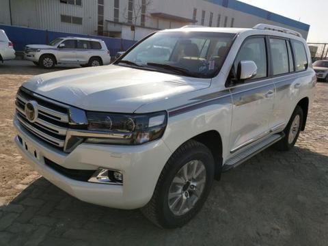 17款丰田酷路泽400中东版，港口积压年末放送，购车送2万改装费