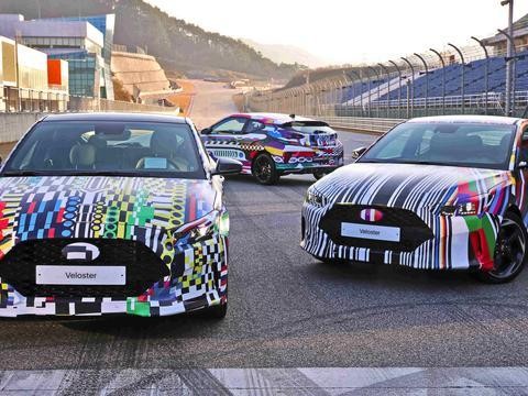 跑车装上后备厢，这个小跑竟是韩系研发，高尔夫R可不到这等级