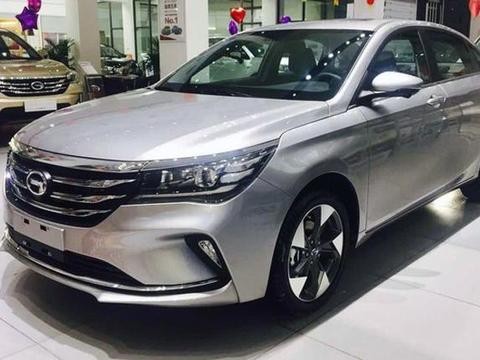 国产又一四门轿跑车, 比朗逸更漂亮, 才8万还买啥捷达桑塔纳?