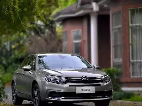 第三代C5 实车到店 烟台君美雪铁龙欢迎您莅临品鉴