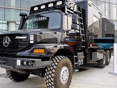 1480万的奔驰房车, 亚洲仅此1辆, 号称陆地游艇, 谁会拥有它